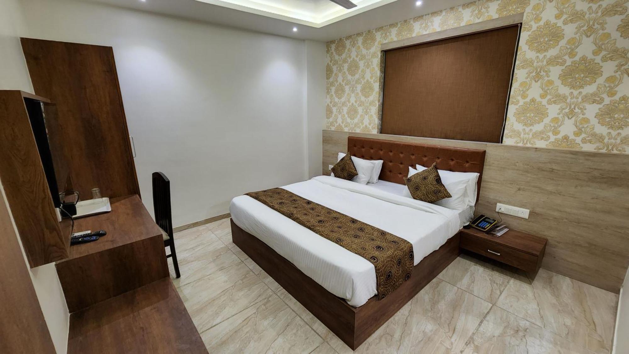 Hotel White Rose Igi Airport New Delhi Eksteriør bilde